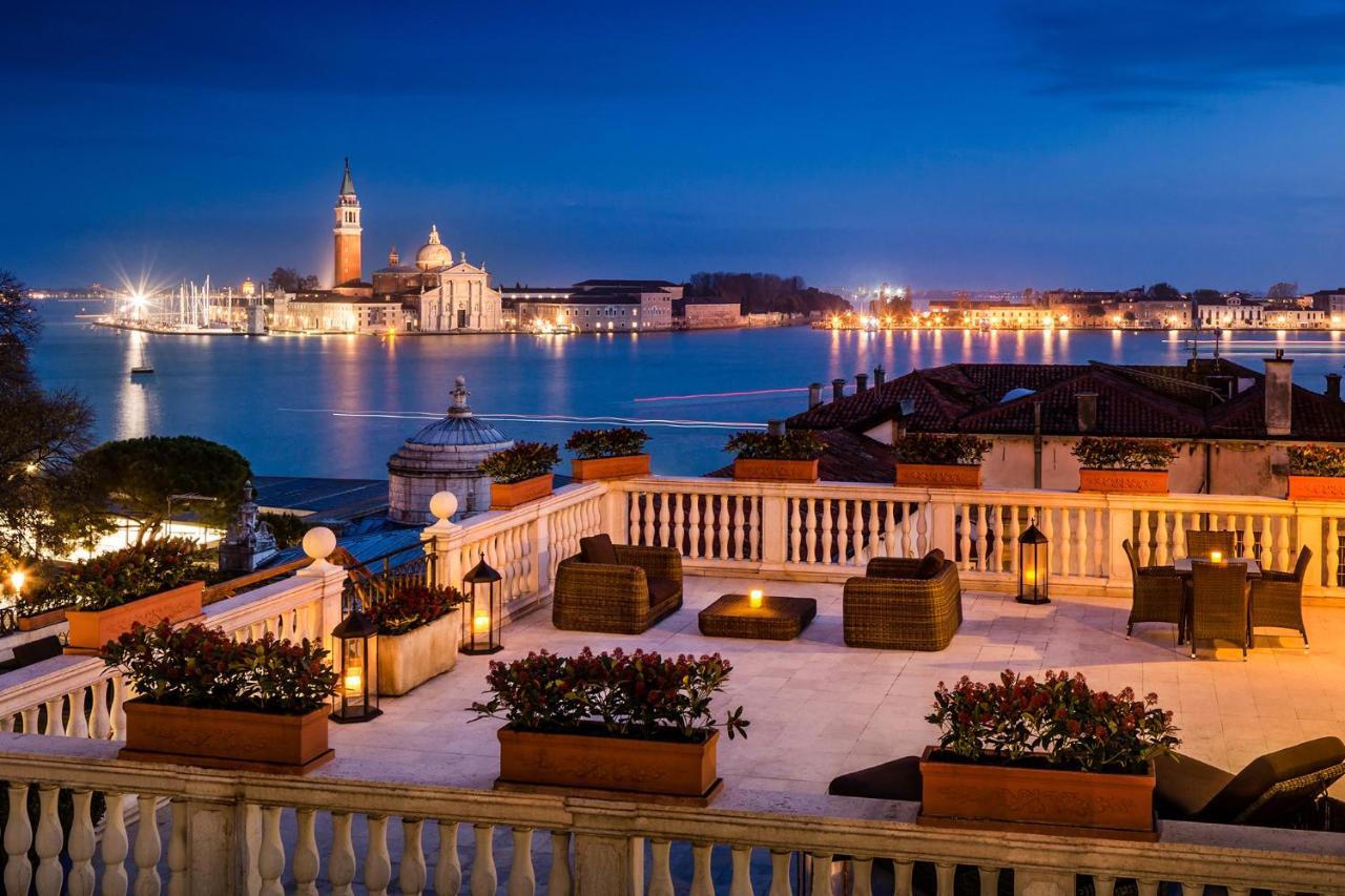 Baglioni Hotel Luna - The Leading Hotels Of The World Венеция Экстерьер фото The view from the hotel's rooftop
